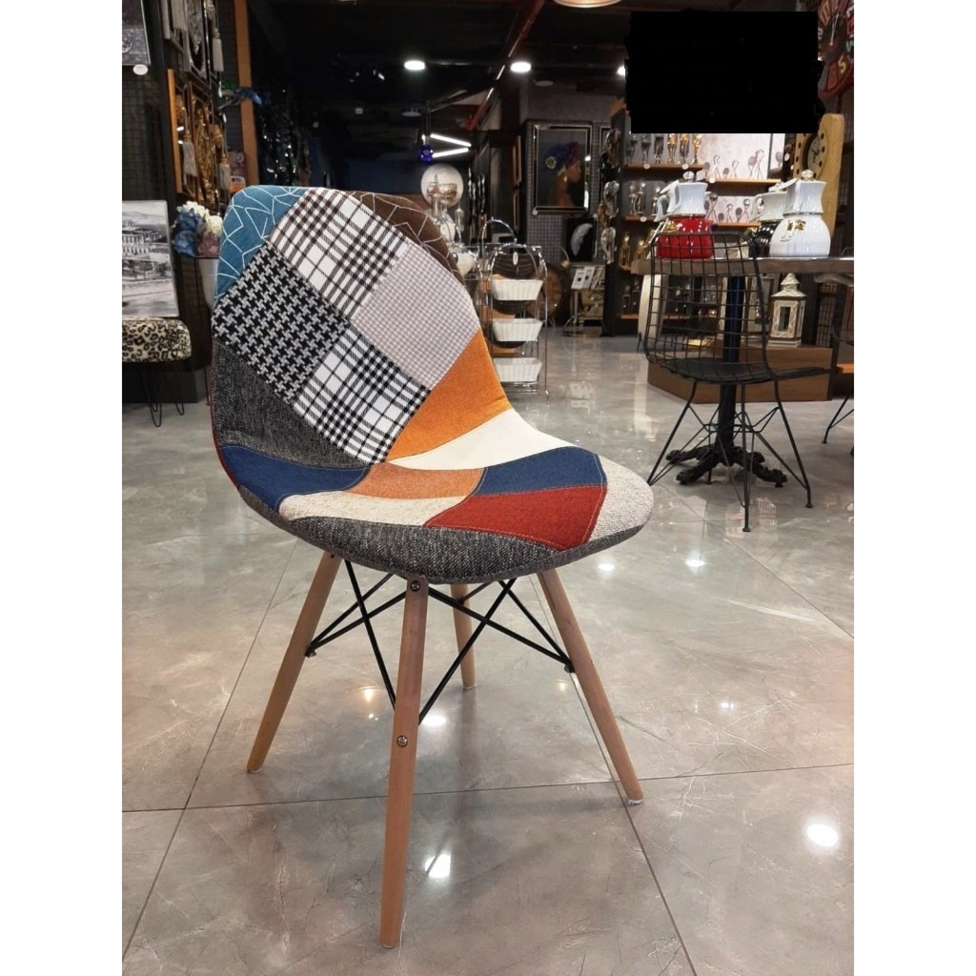 PATCHWORK AHŞAP AYAKLI SANDALYE Sorunuz + KDV